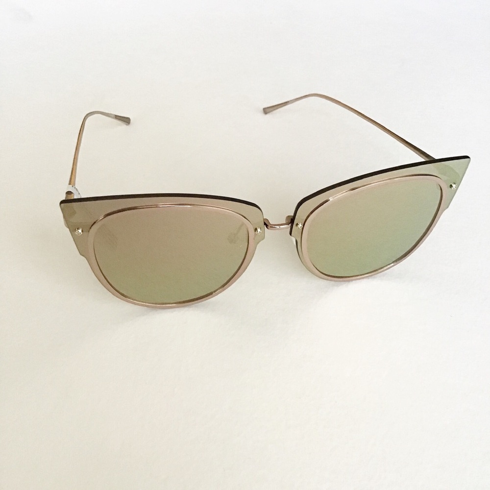 Demi Lovato Cat Eye Sunglass - Picture 7 of 7